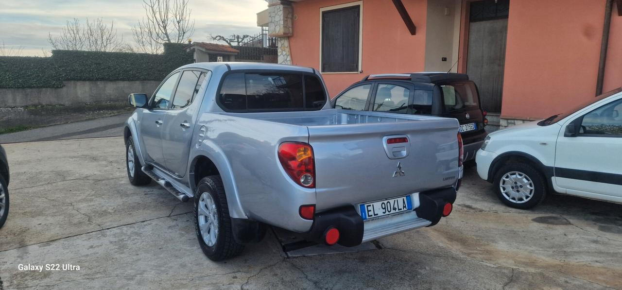 Mitsubishi L200 2.5 DI-D/178CV DC Intense Plus DPF MOTORE NUOVO