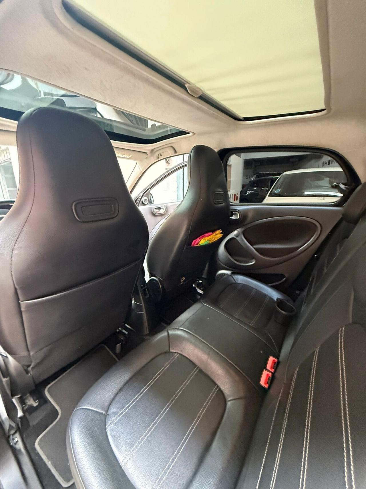 Smart ForFour 90 0.9 Turbo Brabus Style