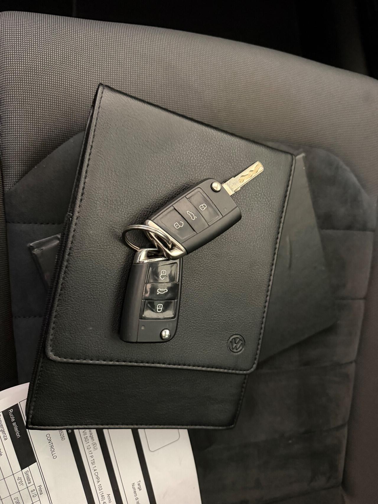 Volkswagen Golf 1.4 TSI DSG 5p.*TETTO*NAVI*SENSORI Highline BlueMotion Technology