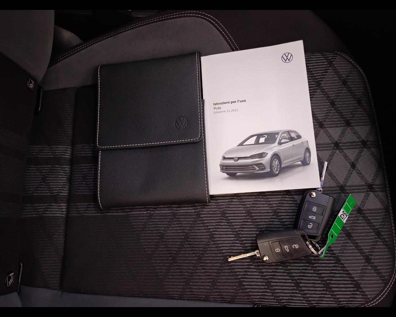 VOLKSWAGEN Polo VI 2022 - Polo 1.0 tsi R-Line 95cv