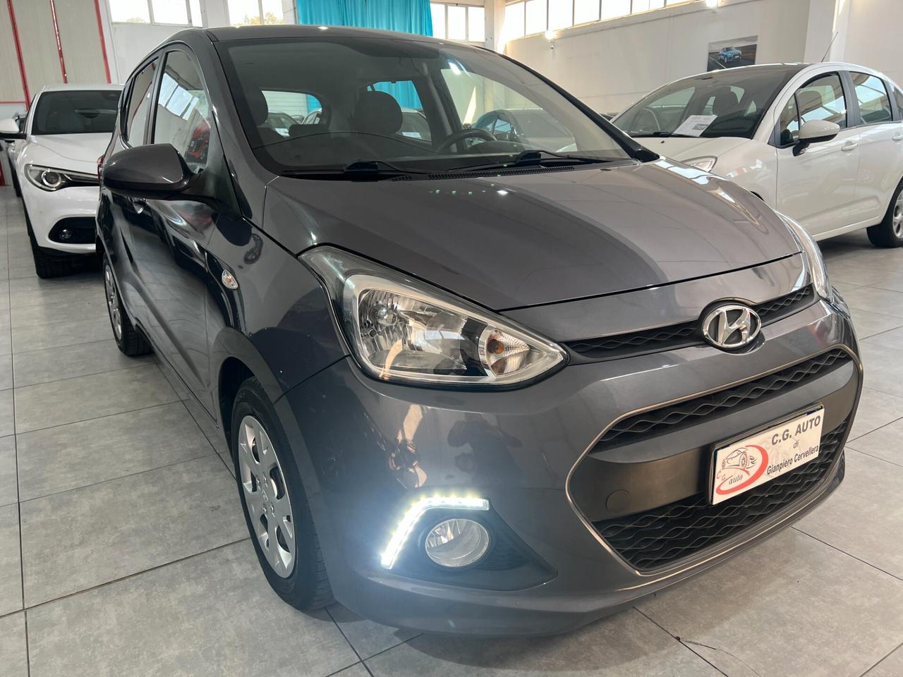 Hyundai i10 1.2 65 CV - STYLE - 2015