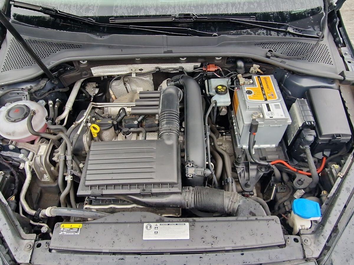 VOLKSWAGEN GOLF 1.4 AUTOMATICA HIGHLINE