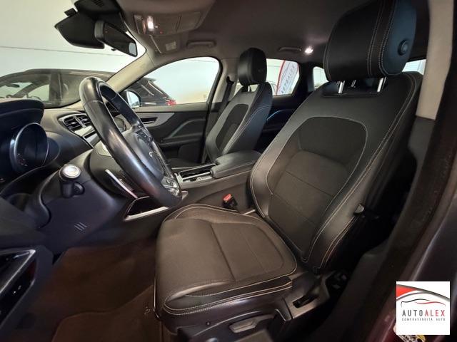 JAGUAR - F-Pace 2.0d i4 R-Sport awd 180cv auto my18