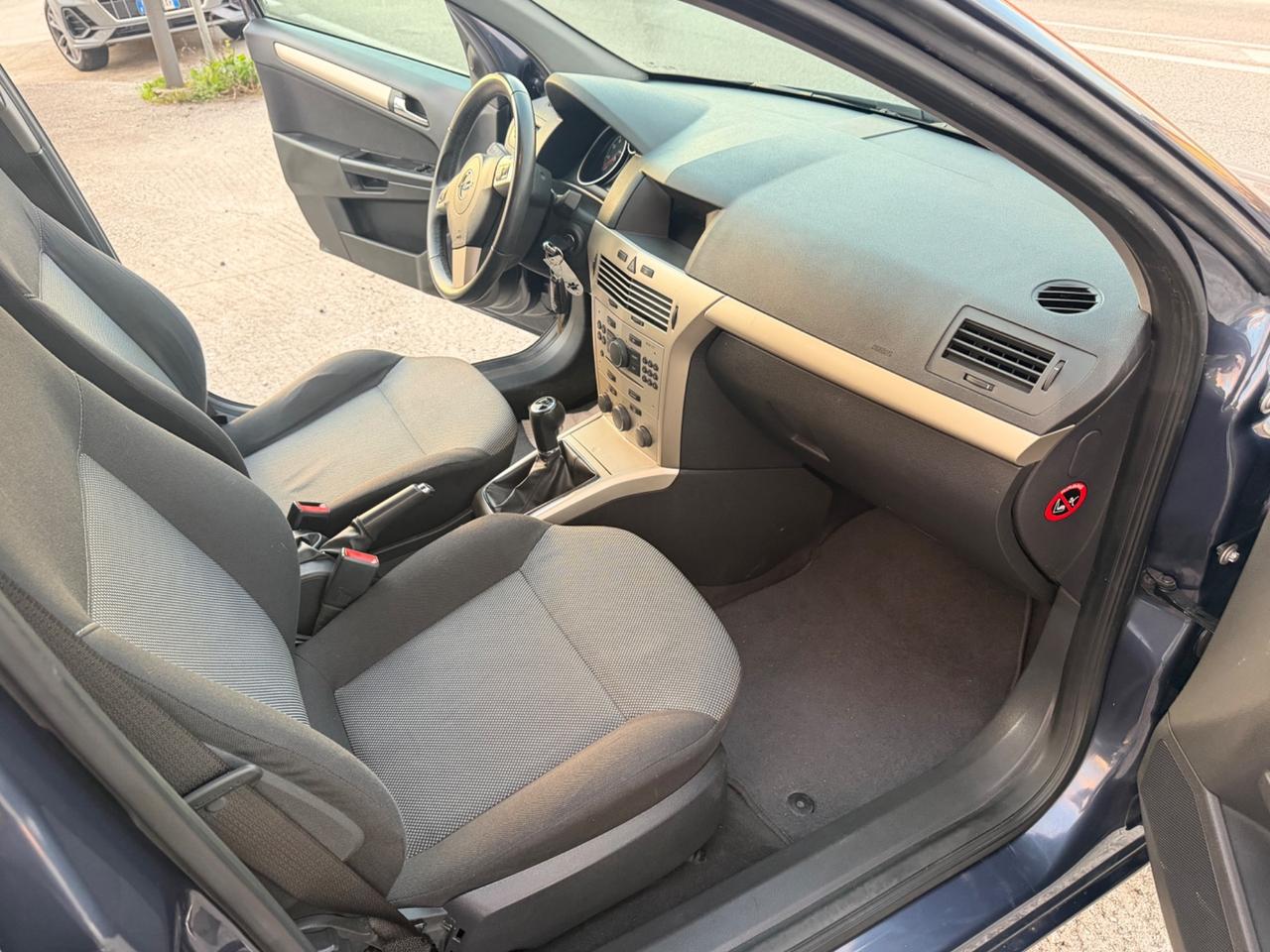 Opel Astra 1.6 16V GPL-TECH 5 porte Enjoy