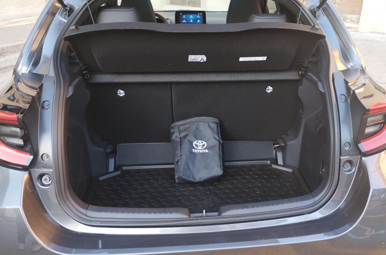 Toyota Yaris 1.5 Hybrid 5 porte Lounge