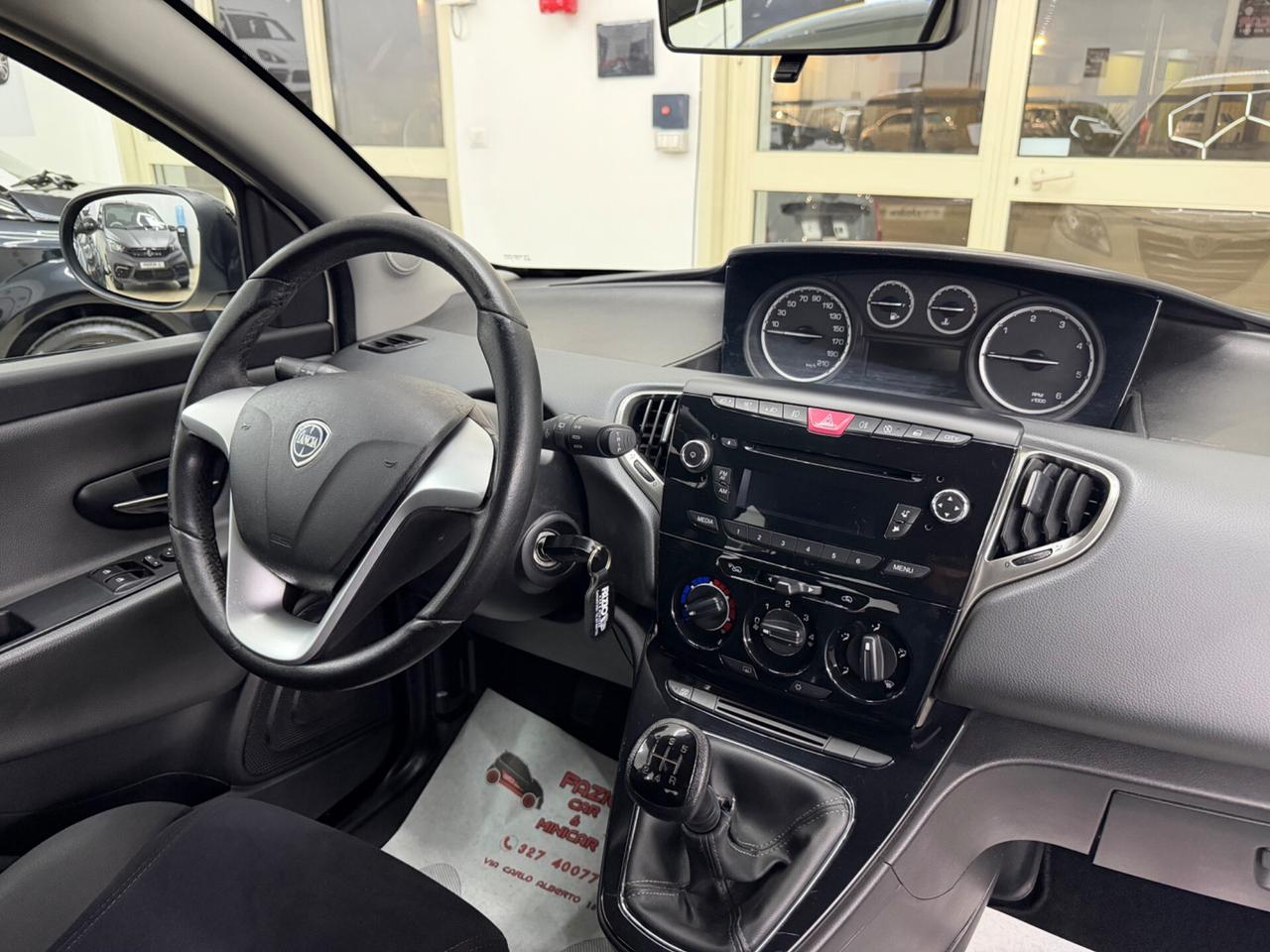 Lancia Ypsilon 1.3 MJT 95Cv
