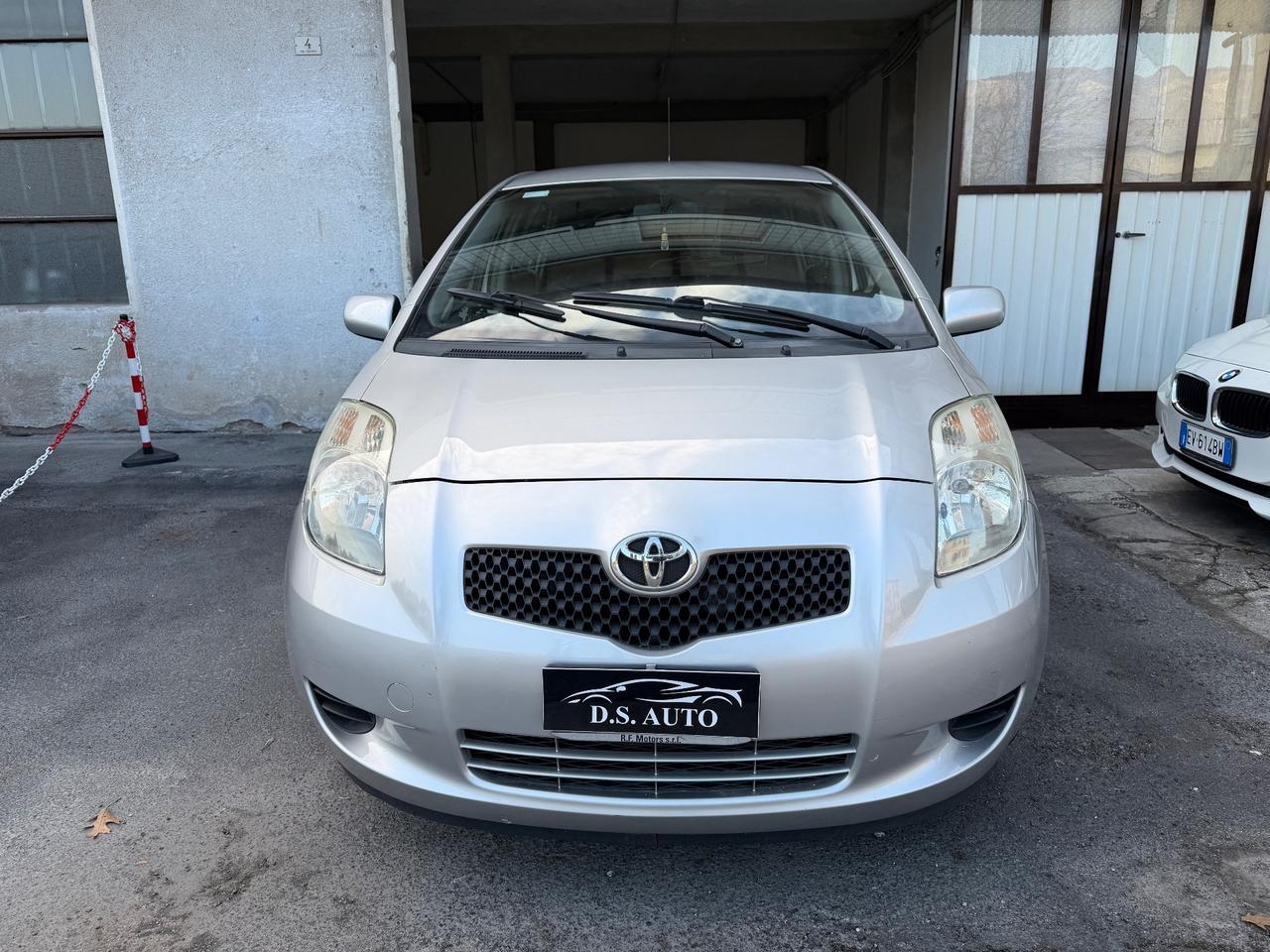 Toyota Yaris 5 porte 69 cv