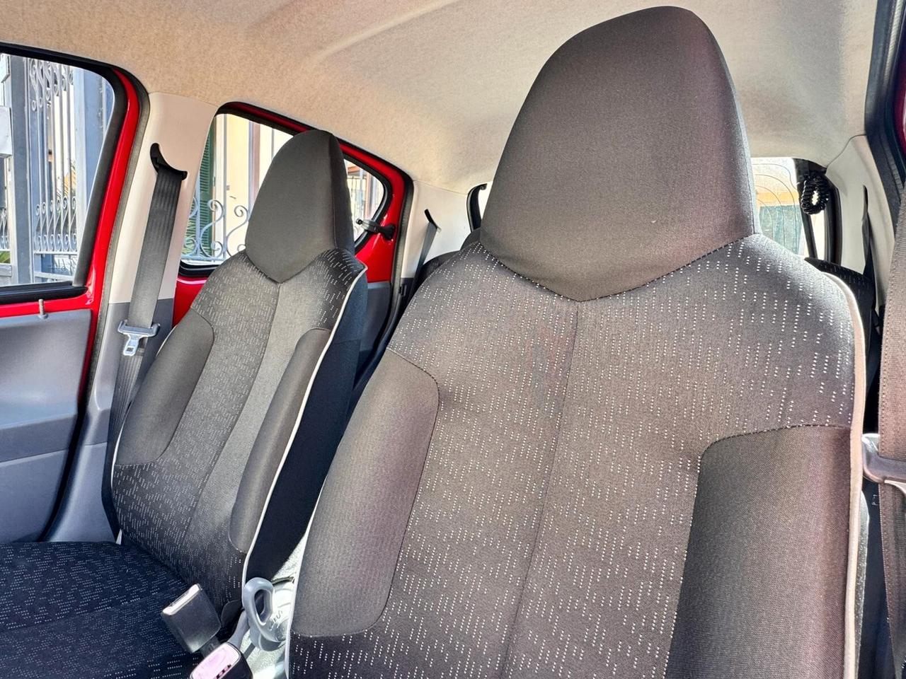 Peugeot 107 1.0 68CV 5p. Sweet Years