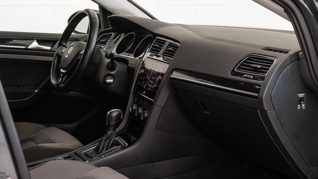 VOLKSWAGEN Golf 1.5 TGI DSG 5p. Executive UNIPRO NEOPATENTATI
