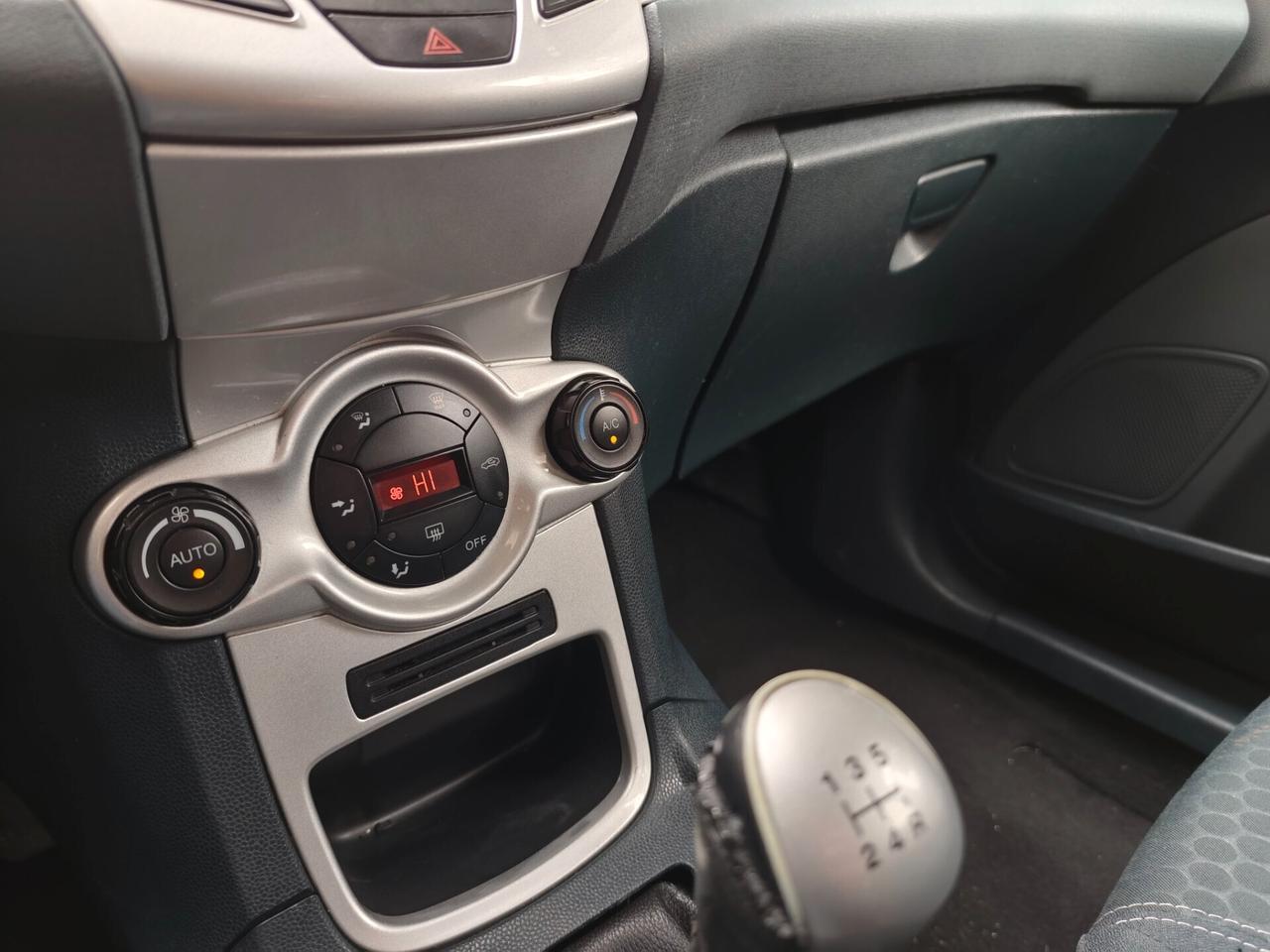 Ford Fiesta 1.4 TDCi 5p. Titanium