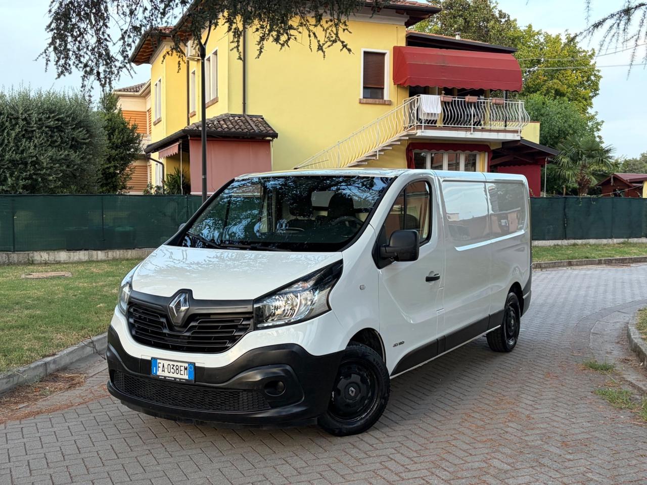 Renault Trafic 1.6 dCi furgone passo lungo