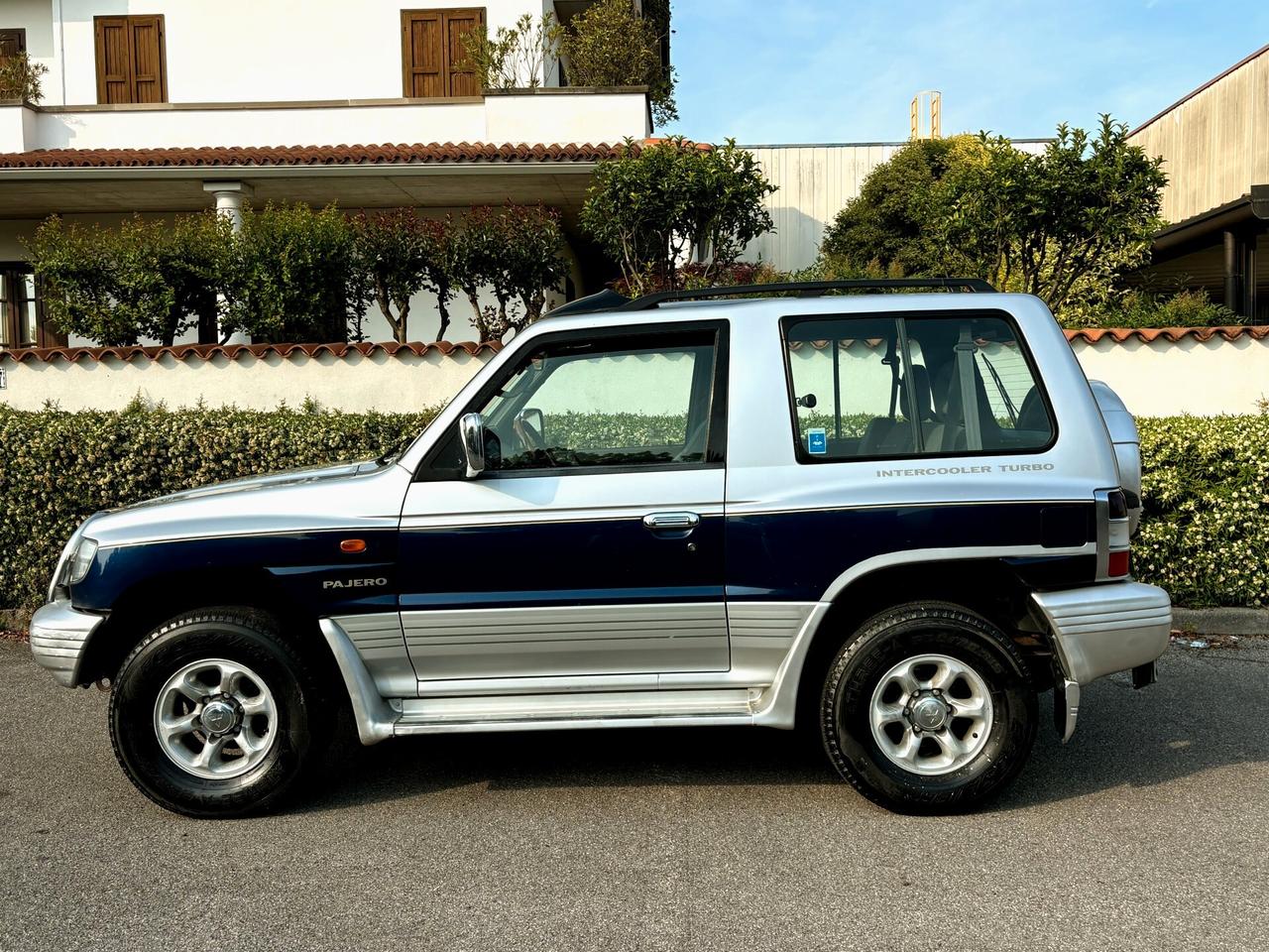 MITSUBISHI PAJERO 3p. 2.5D-Bicolore- 218000KM-2000