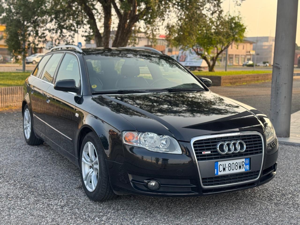 Audi A4 2.0 16V TDI Avant S-Line