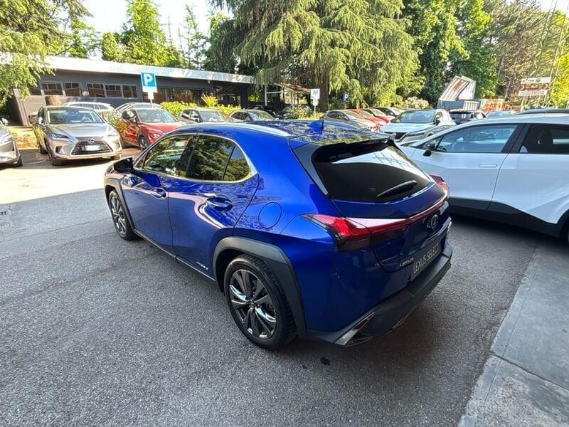 Lexus UX Hybrid F-Sport 2WD