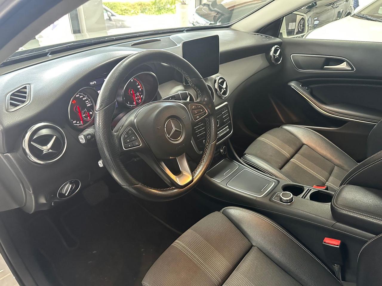 Mercedes-Benz GLA 220 Executive GLA 220 4Mat #7947