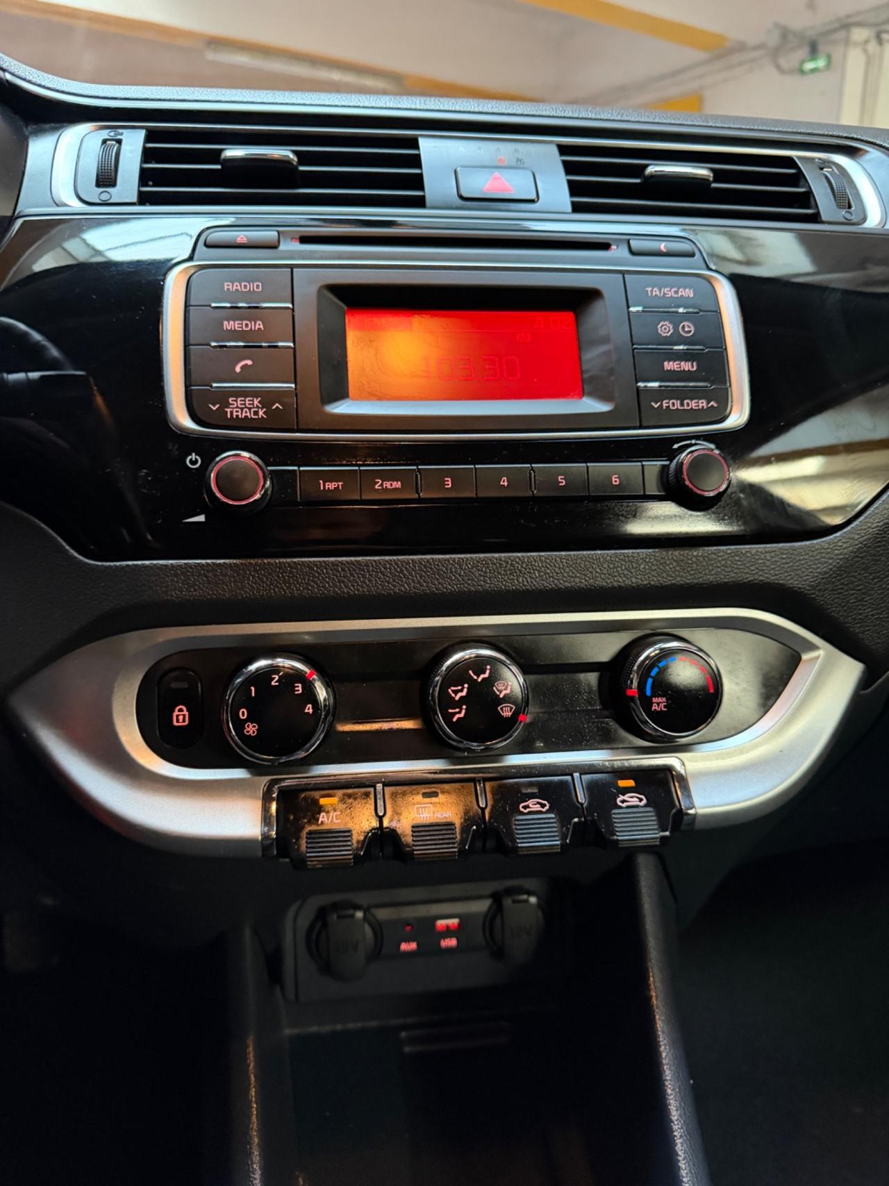 Kia Rio 1.2 Neopatentati Euro 6