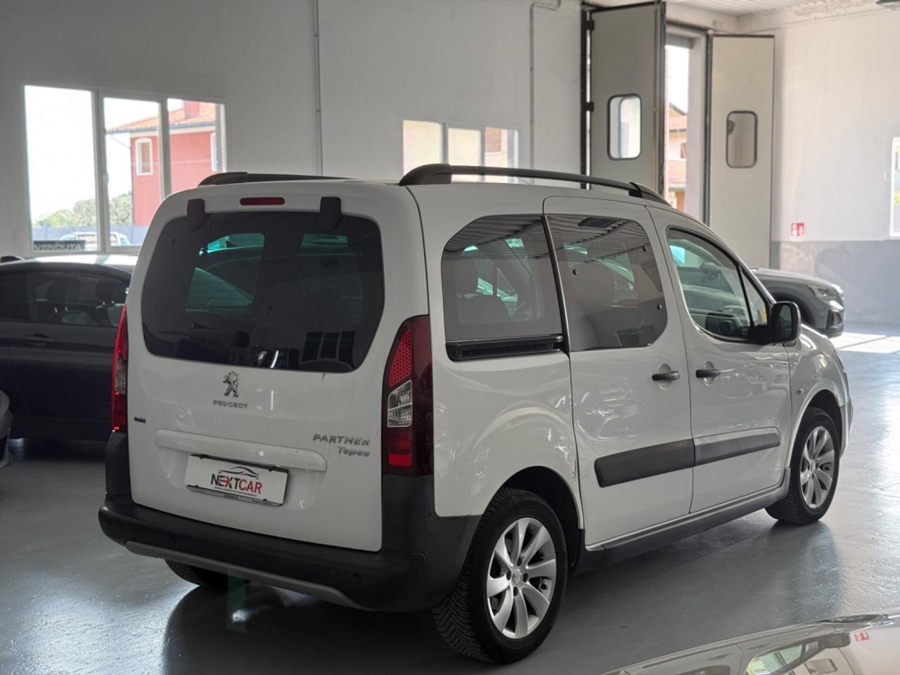 Peugeot Partner Tepee 100cv Outdoor