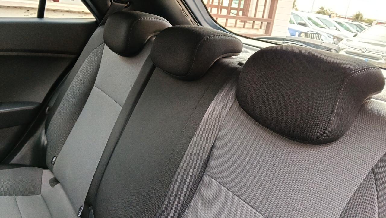 HYUNDAI I20 1200 BENZ -PREZZO PROMO!