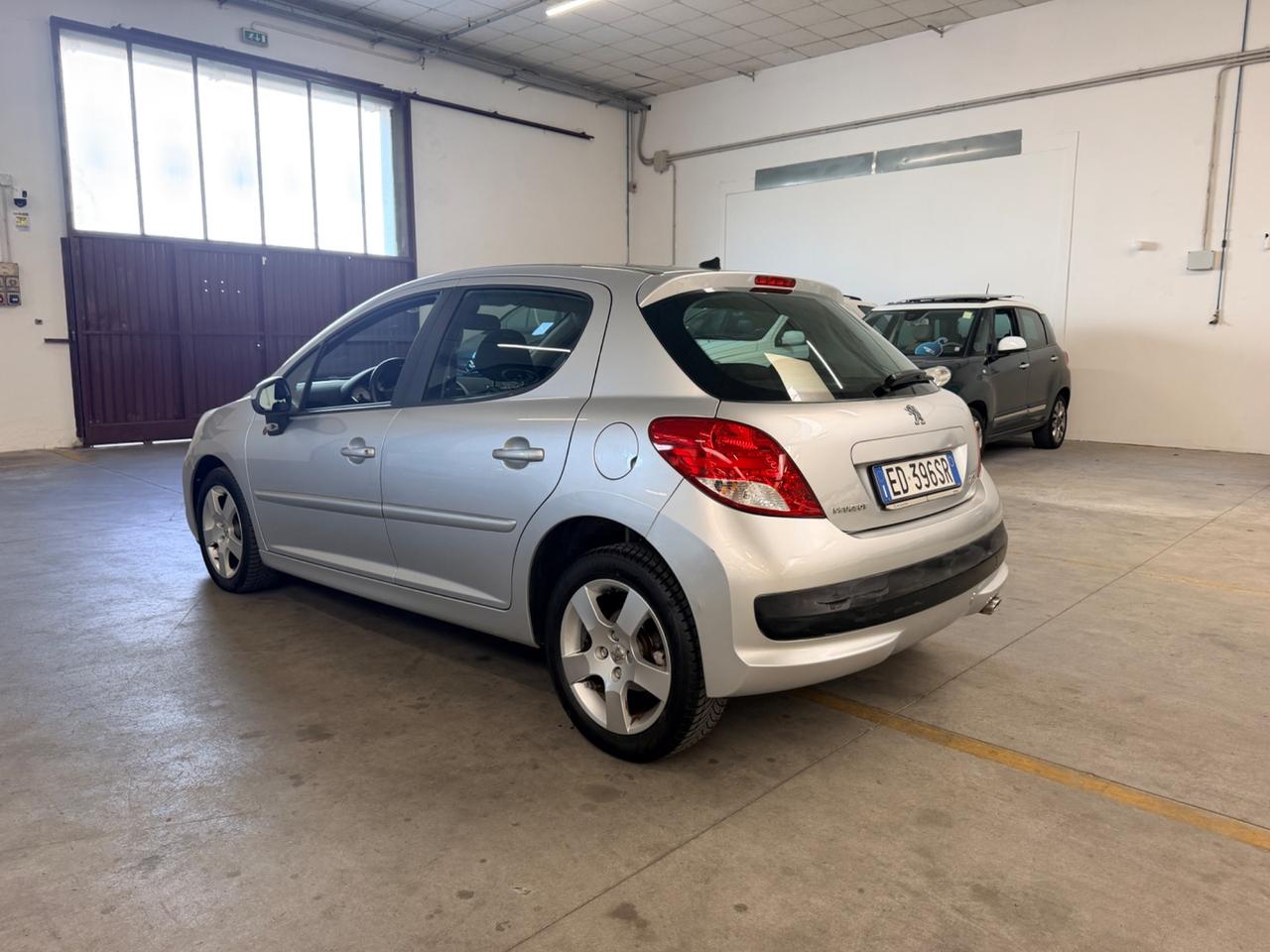 Peugeot 207 1.6 8V HDi 112CV 5p. XS