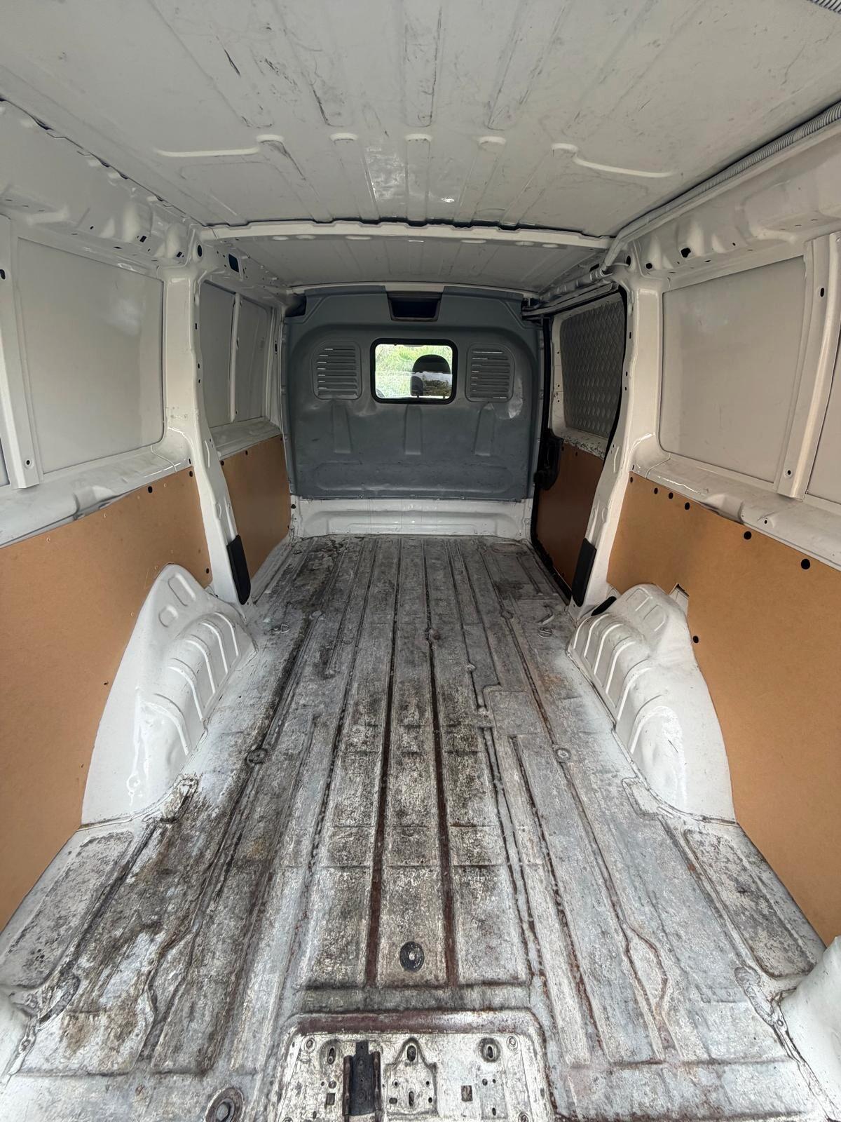 Peugeot Expert 2.0 HDi 120CV PC-TN 12Q Furgone