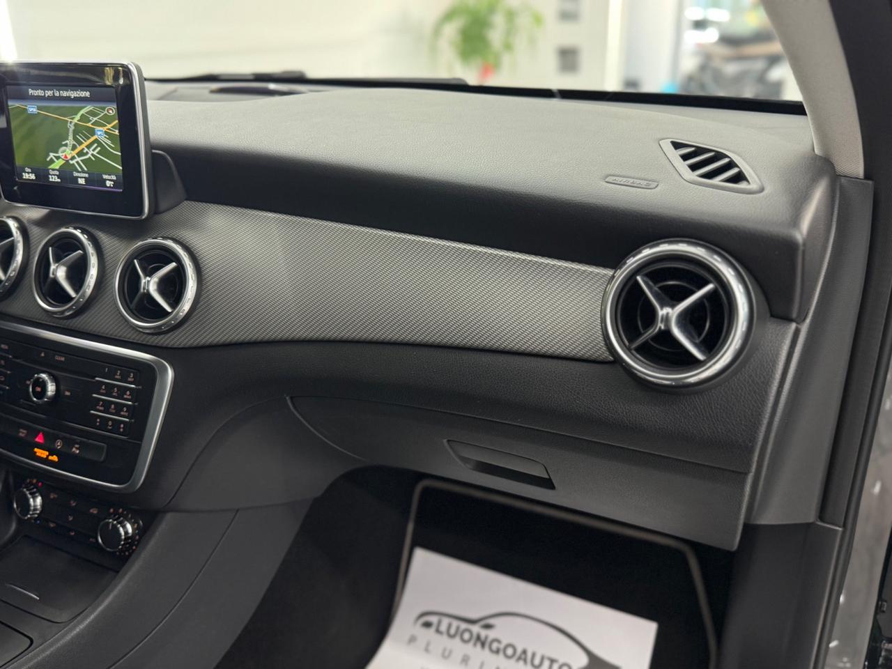 Mercedes-benz GLA 200 d Automatic Premium