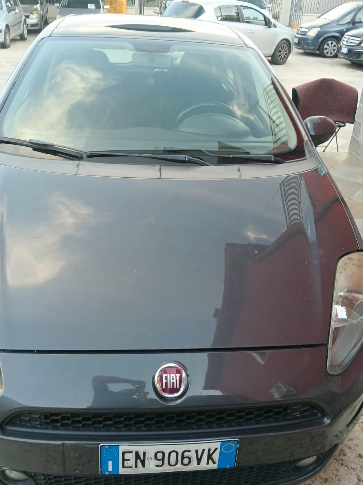 Fiat Punto 1.3 MJT II 75 CV 5 porte Virgin Radio