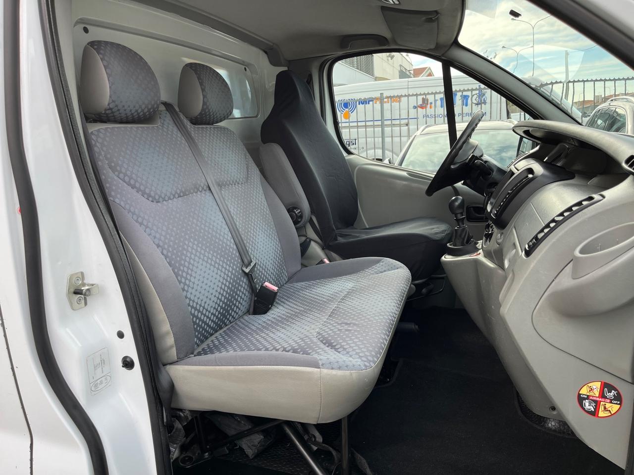 Renault Trafic 2.0DCI 115cv Passo Lungo L2H1 IVA ESPOSTA