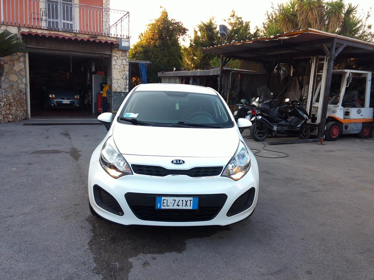 Kia Rio 1.4 CRDi WGT 5p. EX 2012