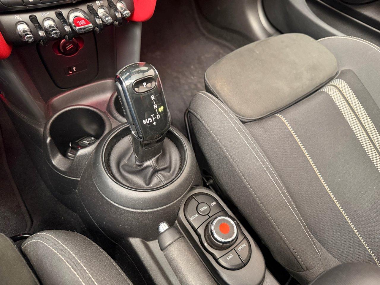 Mini Cabrio Cooper Hype 1.5 Twin Power Turbo DCT
