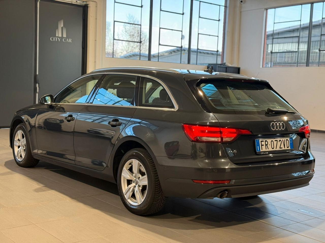 Audi A4 Avant 2.0 TDI 122 CV S tronic Business