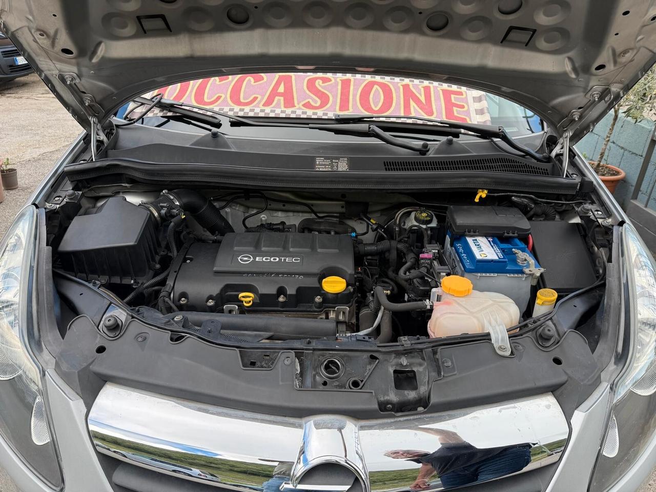 Opel CORSA 1.2 5 PORTE Club