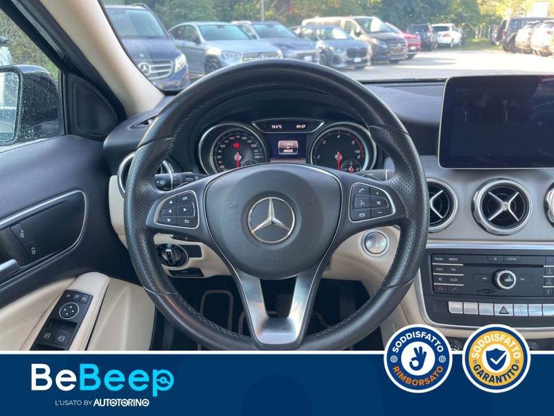 Mercedes-Benz GLA 200 D SPORT AUTO