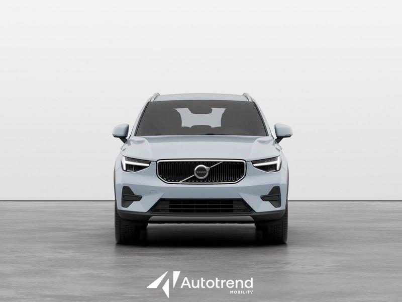 Volvo XC40 B3 163+11 CV Mild Hybrid Automatico Core