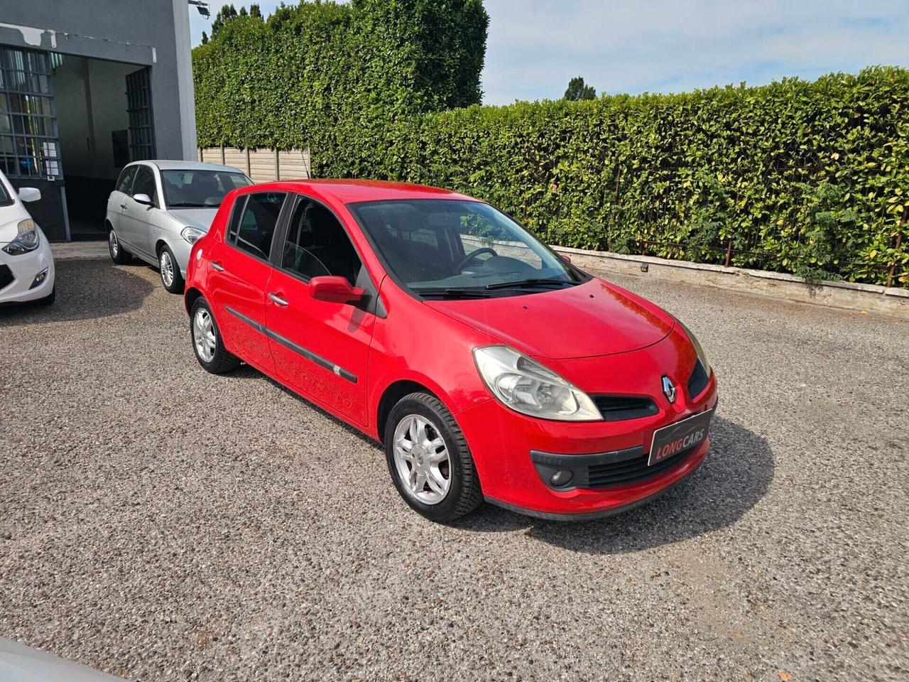 Renault Clio Storia 1.2 16V 5 porte Dynamique