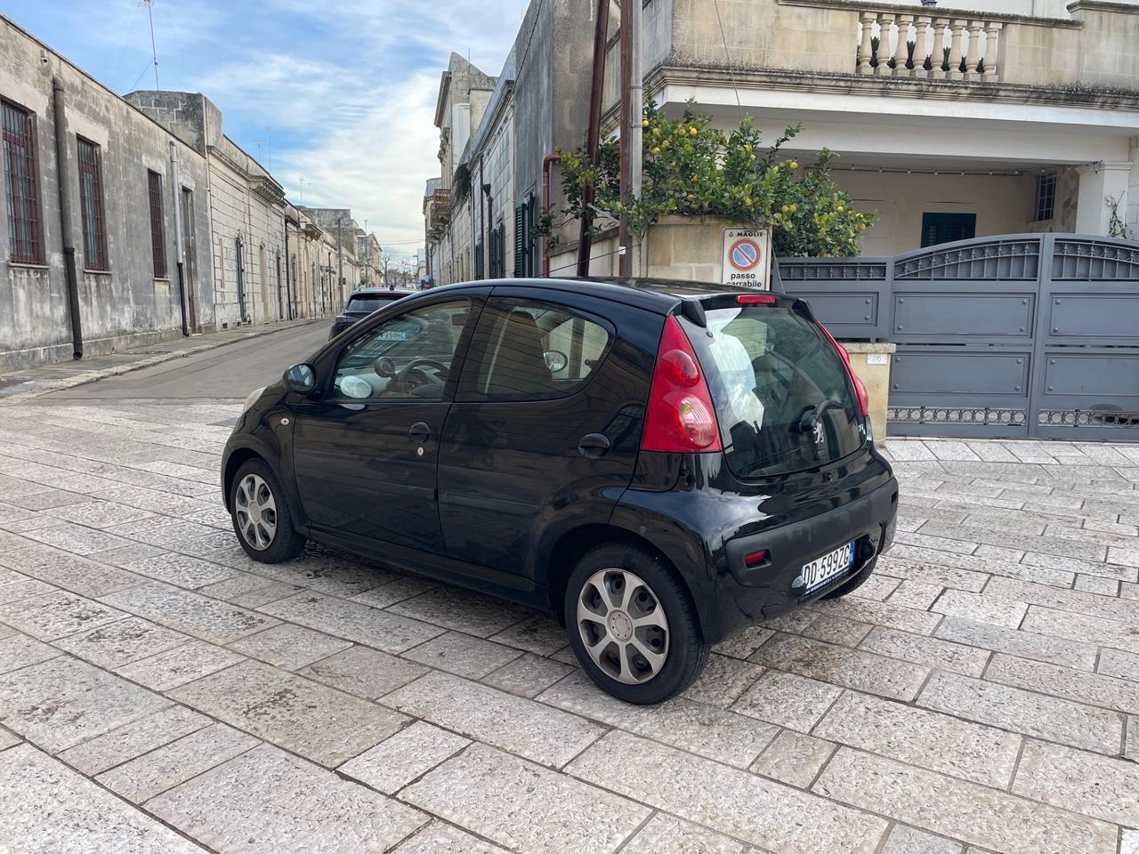 Peugeot 107 1.4 HDi