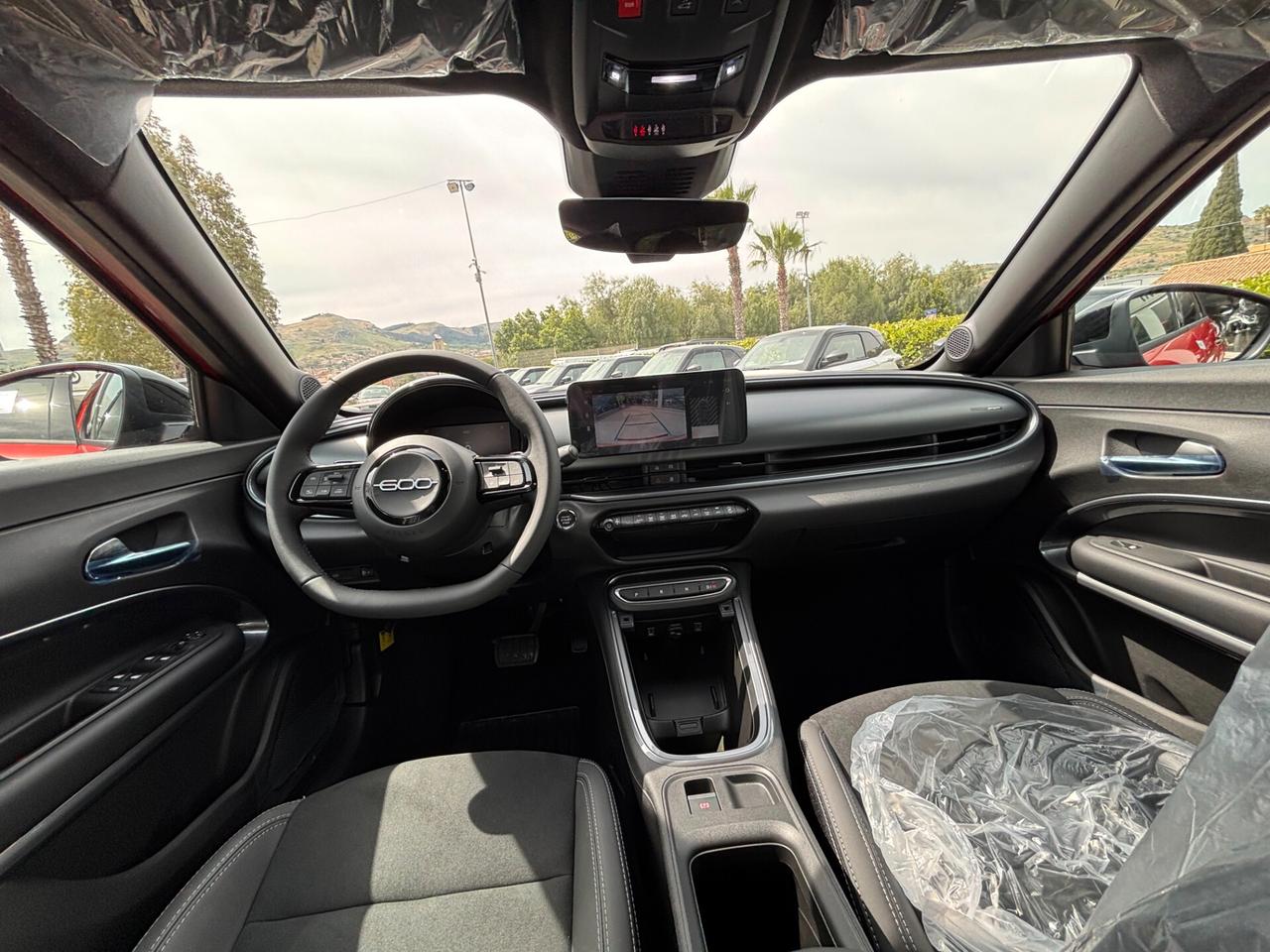 Fiat 600 Hybrid 145 CV DCT MHEV Sport Edizione Milano Cortina 26 KM 0/ IVA ESPOSTA Tua a solo 259 Euro al mese
