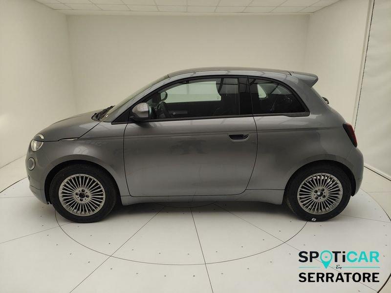 FIAT 500e La Nuova 500 Nuova 500 Hatchback My23 La Nuova 500 - 320 Berlina