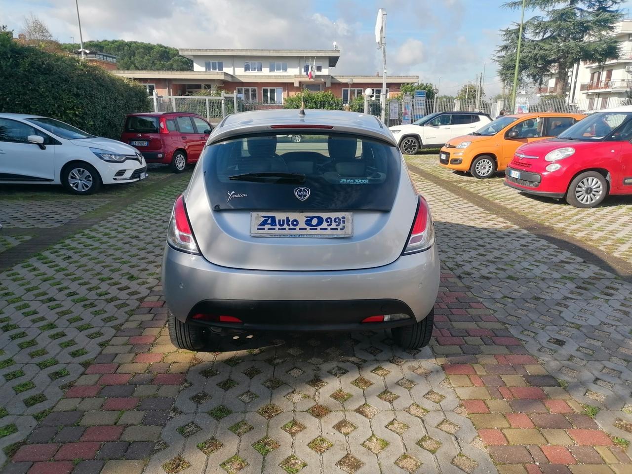 Lancia Ypsilon 1.2 69 CV 5 porte GPL Ecochic Gold