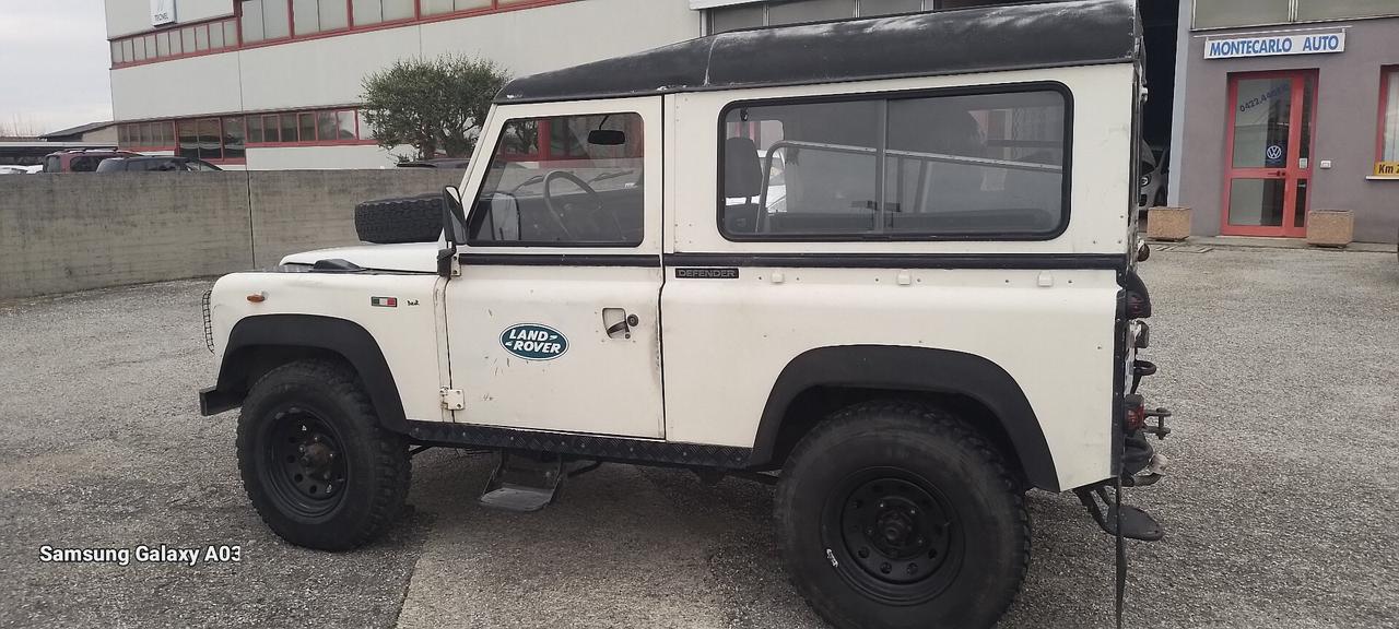 Land Rover Defender 90 diesel Hard-top