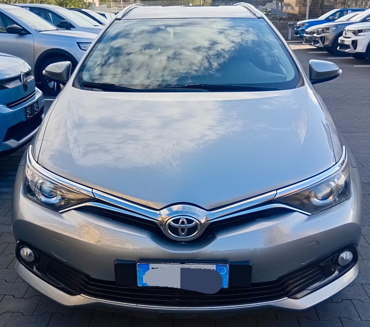 Toyota Auris 1.6 D-4D Lounge FULL