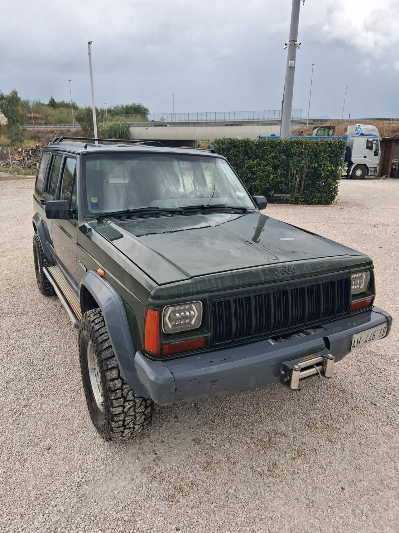 Jeep Cherokee 2.5 TD 5 porte Selec-Trac Country