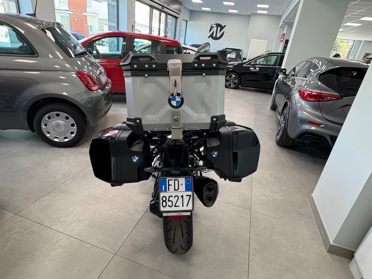 Bmw R 1250 Triple Black 2023 km 15000 AKRAPOVIC