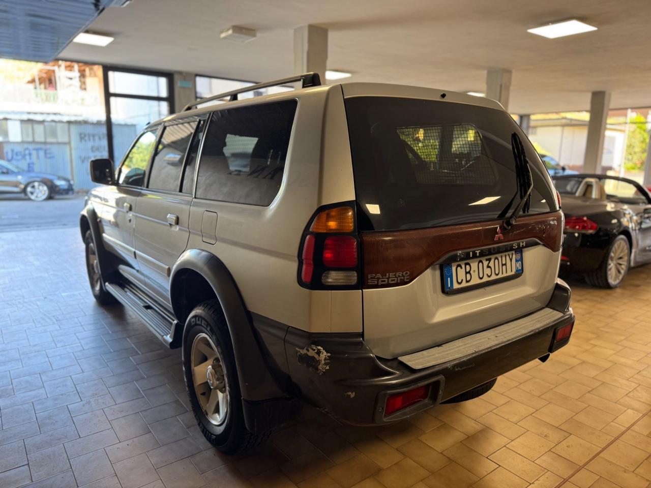 Mitsubishi Pajero Sport 2.5 TDI GLX