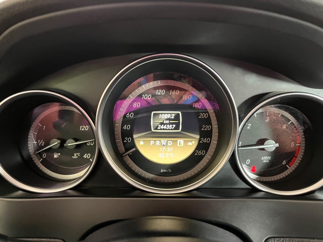 Mercedes-benz C 220 CDI S.W. BlueEFFICIENCY Executive