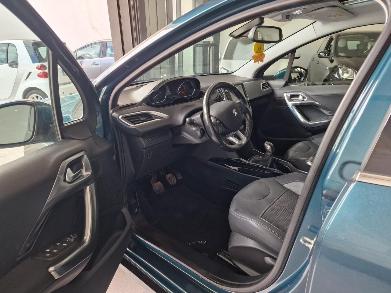 Peugeot 2008 BlueHDi 100 Allure