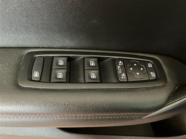 RENAULT Megane Sporter 1.6 E-TECH Plug-in Hybrid RS Line A