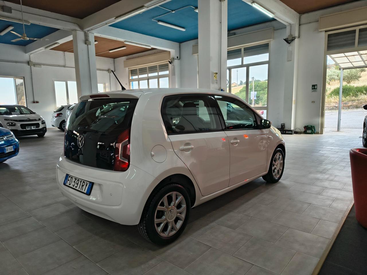 Volkswagen up! 1.0 75 CV 5p. high