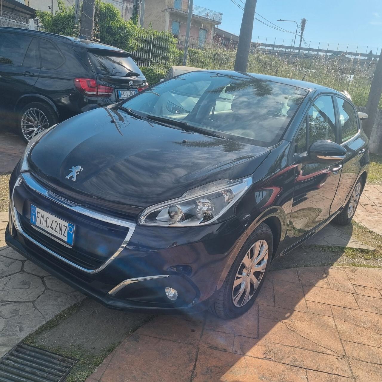 Peugeot 208 PureTech 82 5p. GPL Active