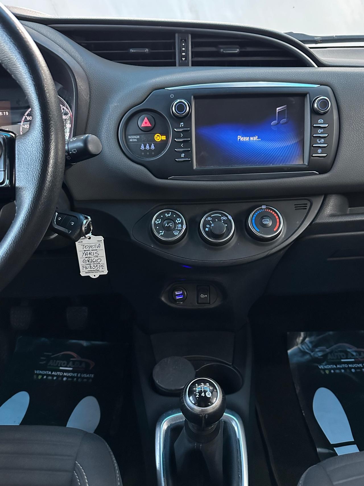 Toyota Yaris 1.0 5 porte Lounge