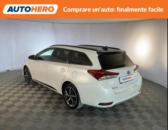 TOYOTA Auris Touring Sports 1.8 Hybrid Black Edition